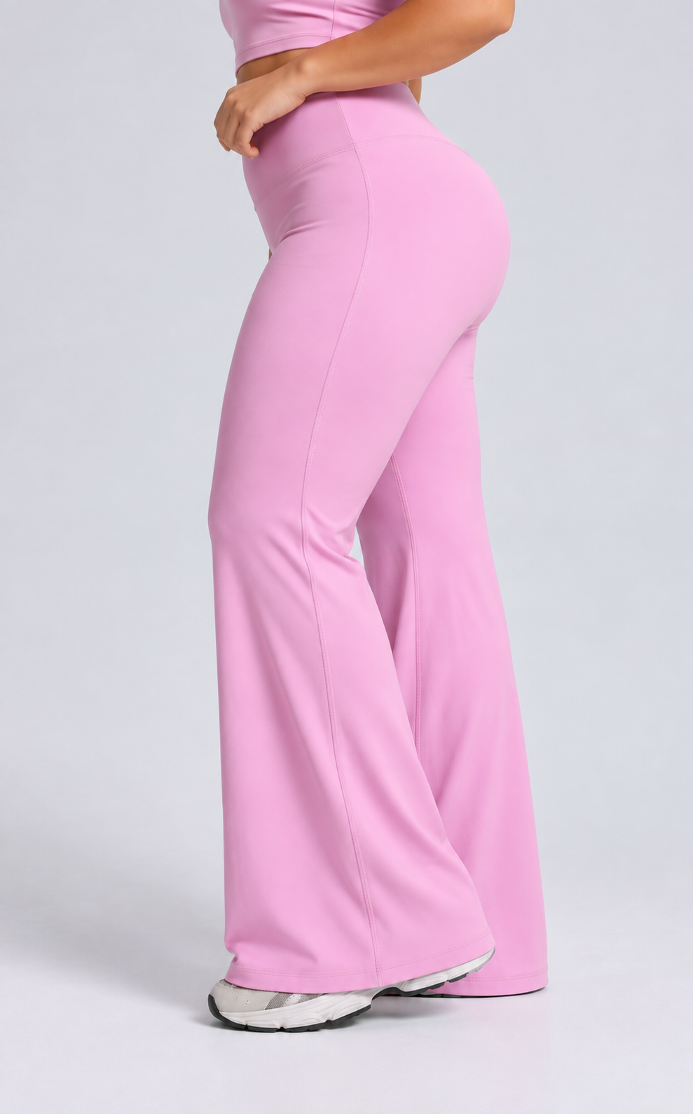 QYLÉ Curve Flare Legging